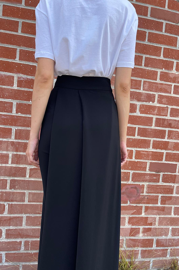 Asymmetrical Wide Pants in Black