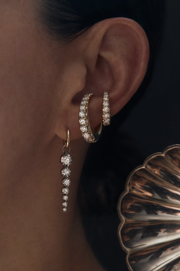 Grande Colmillo Ear Cuff with White Ascending Diamonds