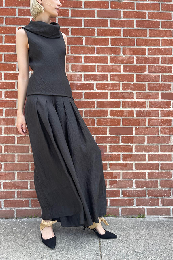 Cowl Neck Sleeveless Top in Black