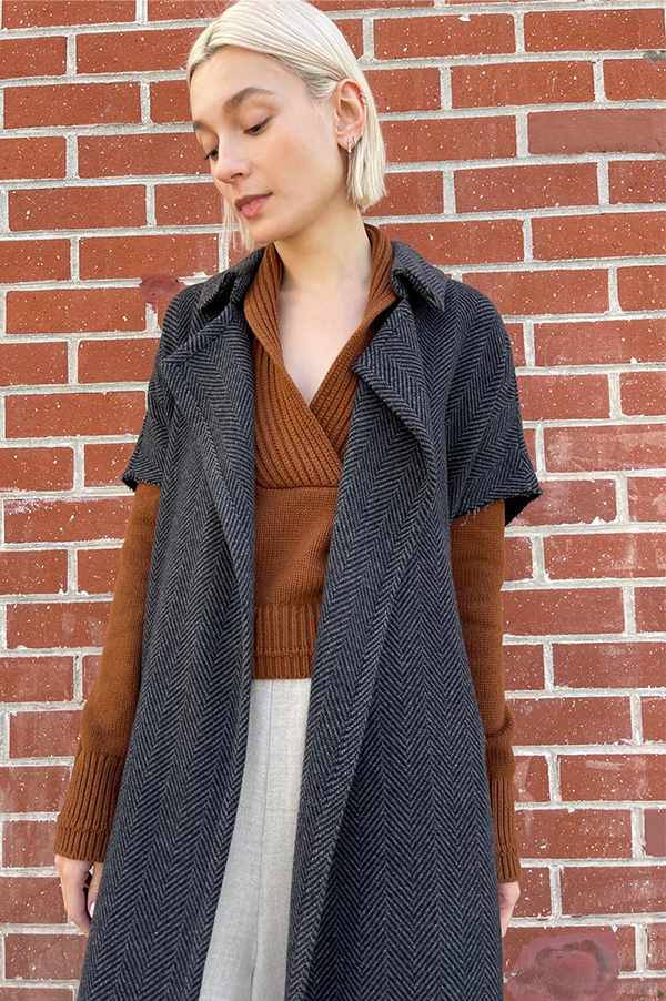 Herringbone Sleeveless Trench Coat in Gray