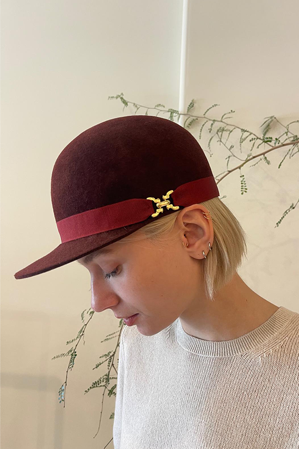 Ines Cap In Burgundy