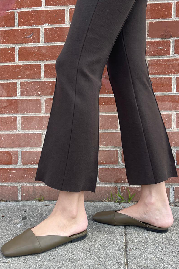 Kick Stretch-Cotton Pants in Subtle Jacquard Cocoa