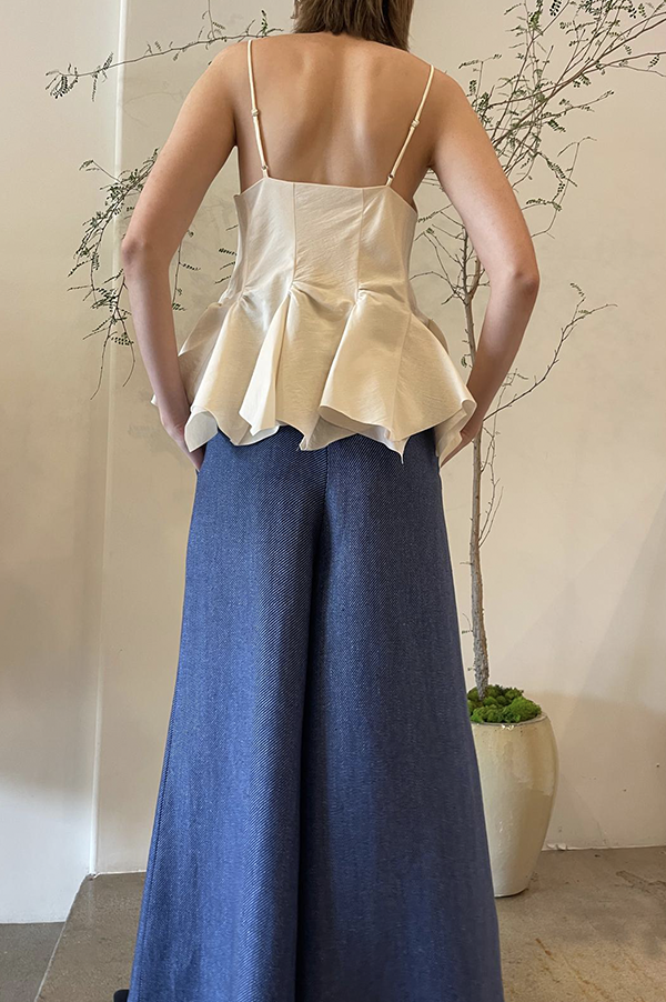 Ashlyn leona Cami. Ashlyn Leona cami cream. Ashlyn slim fit cami. Ashlyn ivory cami. Ashlyn peplum cami. Ashlyn camisole. Camisole cream. Camisole off white. Ashlyn camisole.  Ashlyn Cotton top. Des Kohan Ashlyn. Des Kohan Los Angele Ashlyn. Des Kohan Ashlyn exclusive. Ashlyn Des Kohan West Hollywood. Ashlyn Des Kohan Fairfax. Ashlyn Fall 2025. Ashlyn Winter 2025. Ashlyn CFDA Ashlyn vogue. Ashlyn merchandise. 