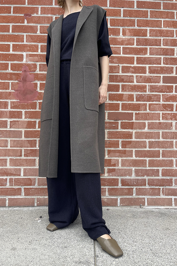 Long Panno Vest in Military