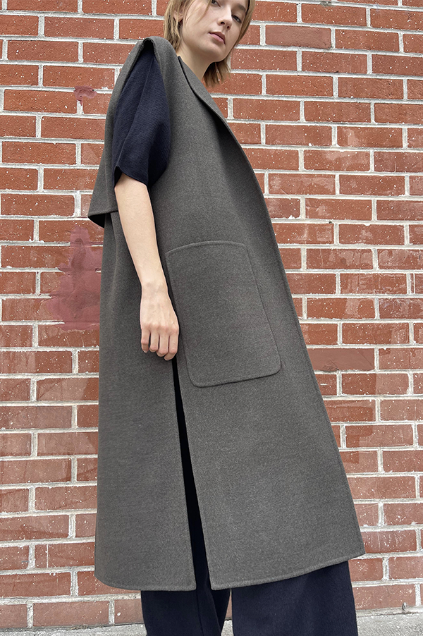 Long Panno Vest in Military