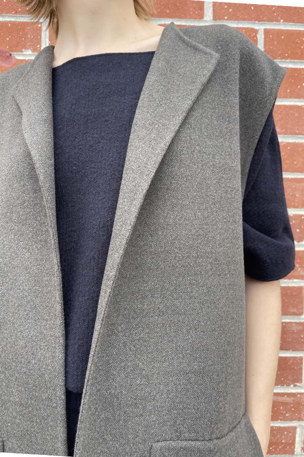 Long Panno Vest in Military