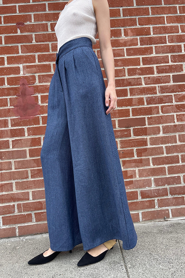 Linen Long Wide pants Linen Long Wide pants Dusan. Blue Tweed Dusan pants. Wide pants Blue Tweed Dusan. Front Zip button closure tweed blue Pants. Dusan blue linen pants.. Dusan. Wide leg pants Dusan. Dusan Des Kohan. Des Kohan Los Angeles. Dusan West Hollywood. Des Kohan exclusive. Dusan Des Kohan exclusive linen long wide leg pants blue. 