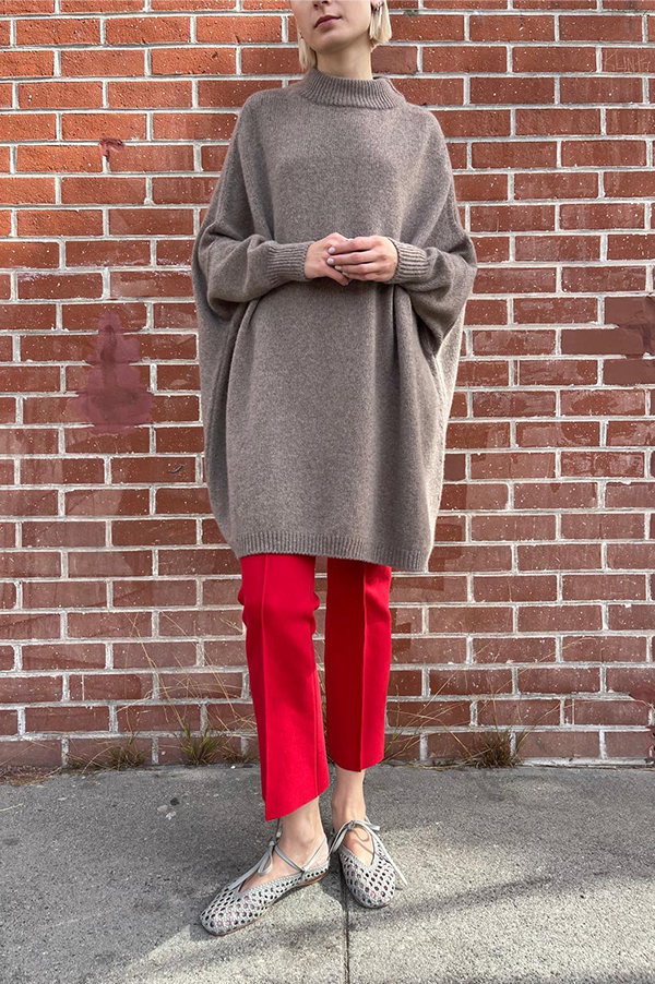 Oversized Rounded Neck Tunic in Tortora