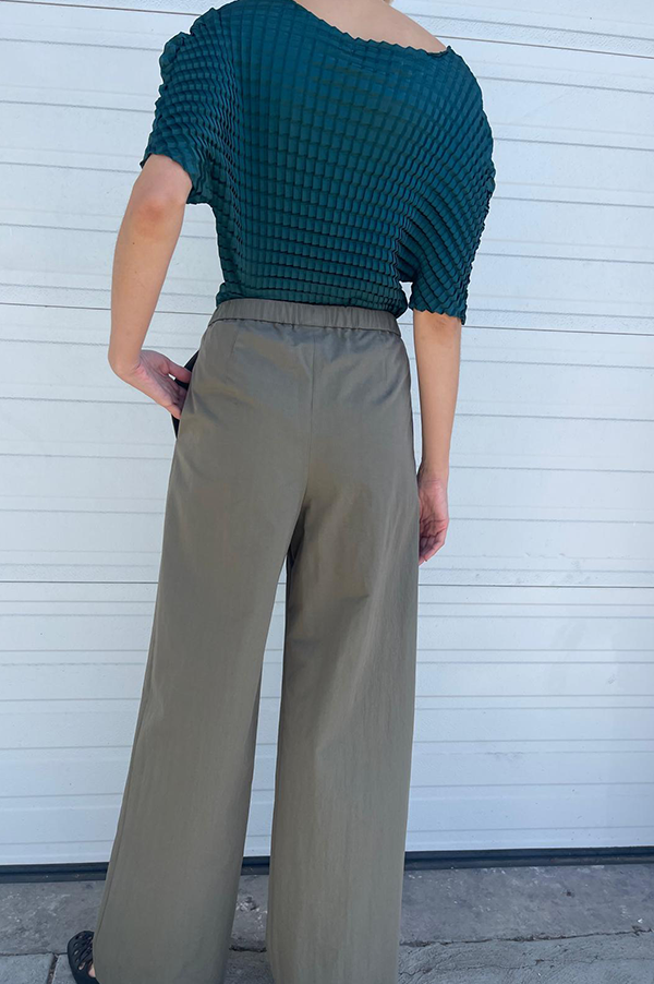 Pisha Pants in Moss Green