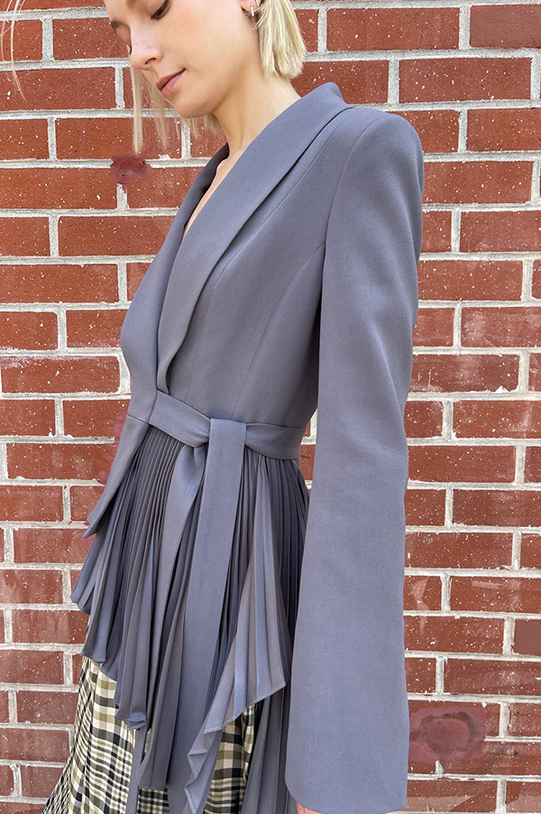 Signature Jacket with Pleats in Gray