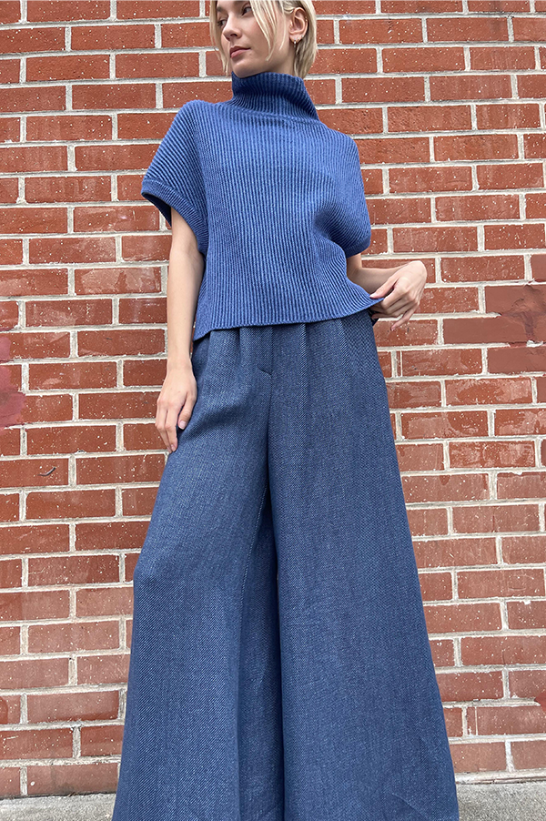 Dusan Ribbed knit sleeveless drop shoulder relaxed fit. Dusan Sleeveless T neck Sweater. Dusan Sweater Blue. Dusan Linen, cashmere, silk blend sweater. Dusan Los Angeles. Dusan West Hollywood. Dusan Des Kohan. Dusan Des Kohan exclusive