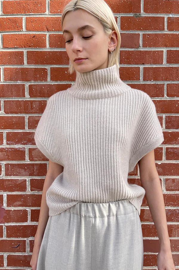 Sleeveless T-Neck Sweater in Oatmeal