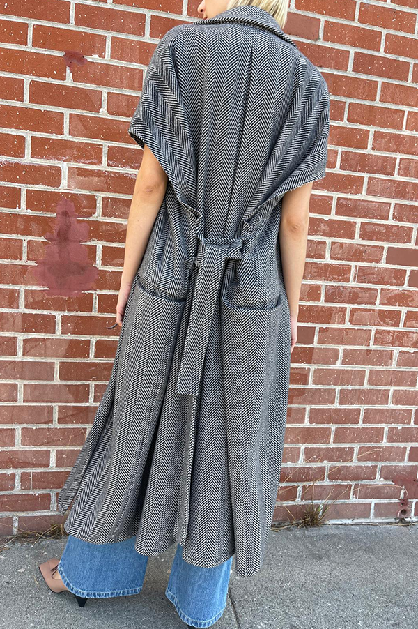 Herringbone Sleeveless Trench Coat in Black and White