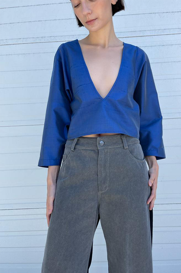 Teresa cropped blouse in blue Chelsea mak