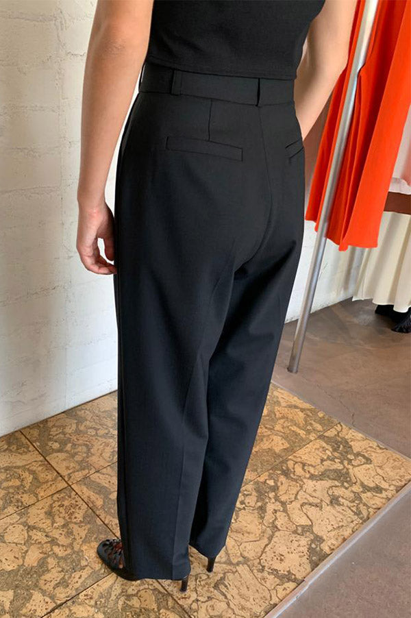 Sid Neigum Japanese Suiting Pant with Single Pleat In Black